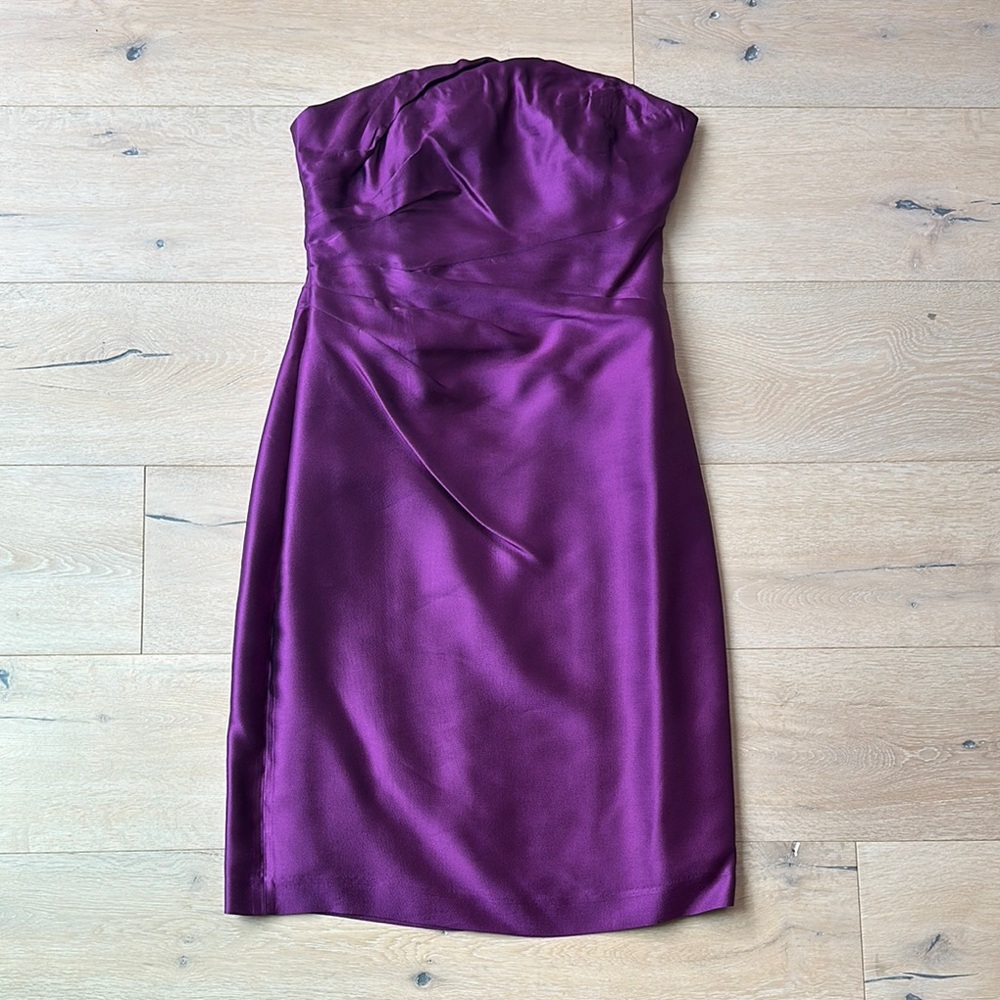 St. John Elegant Purple Strapless Dress